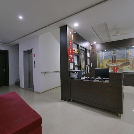 Oyo 9969 Hotel Kshipra Dham Удджайн Экстерьер фото