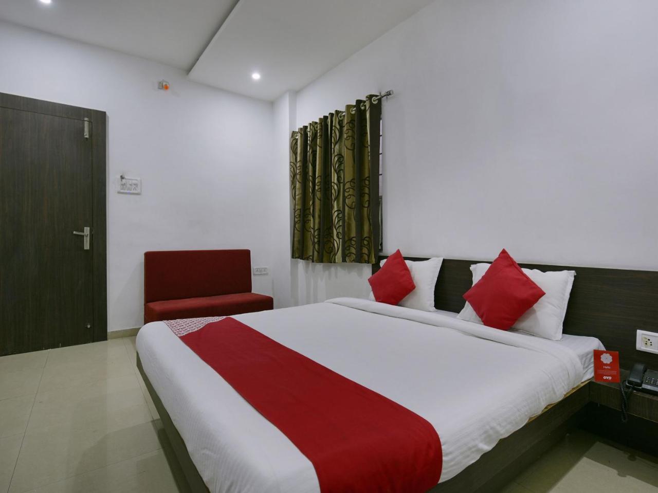 Oyo 9969 Hotel Kshipra Dham Удджайн Экстерьер фото