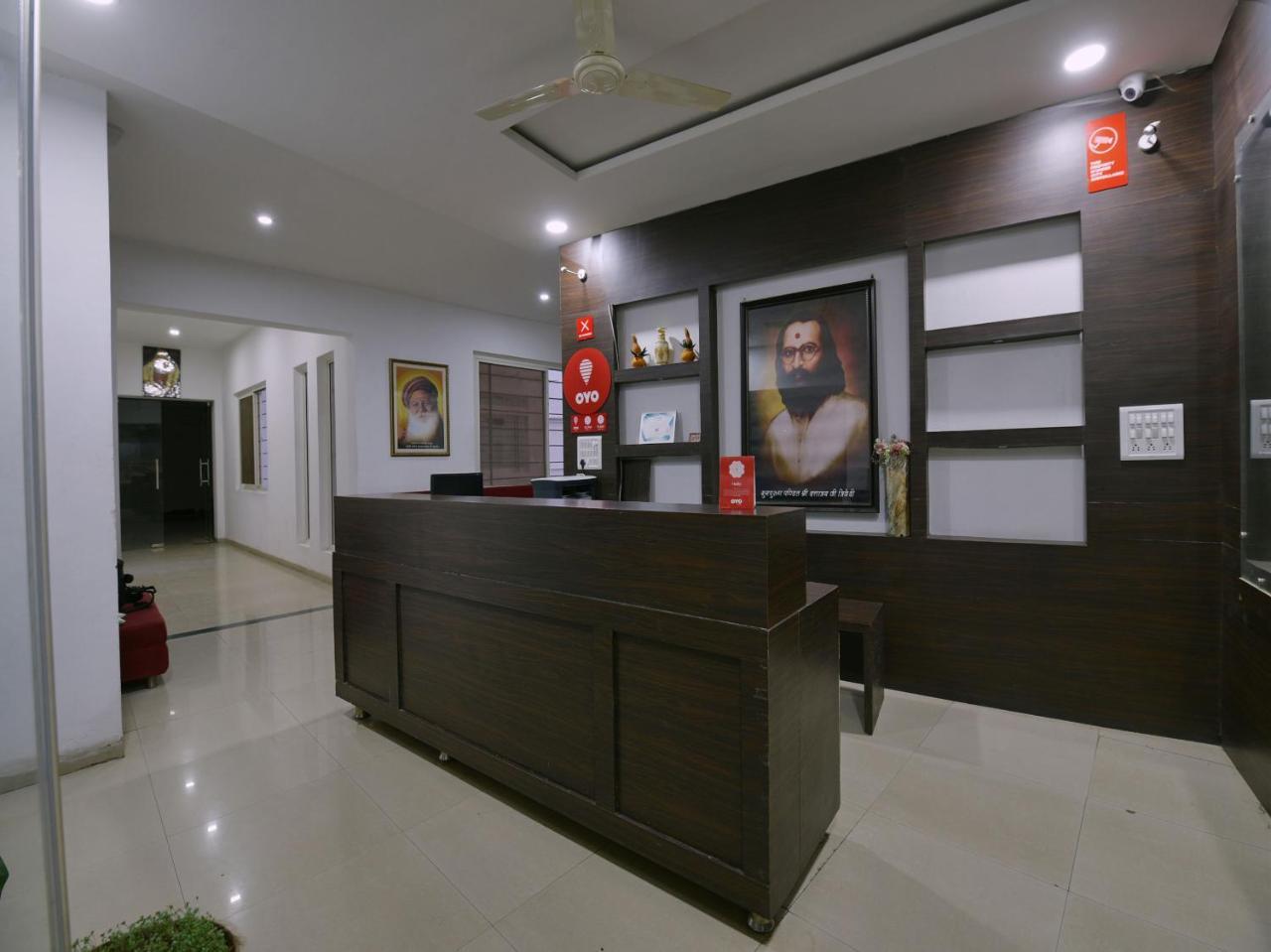 Oyo 9969 Hotel Kshipra Dham Удджайн Экстерьер фото