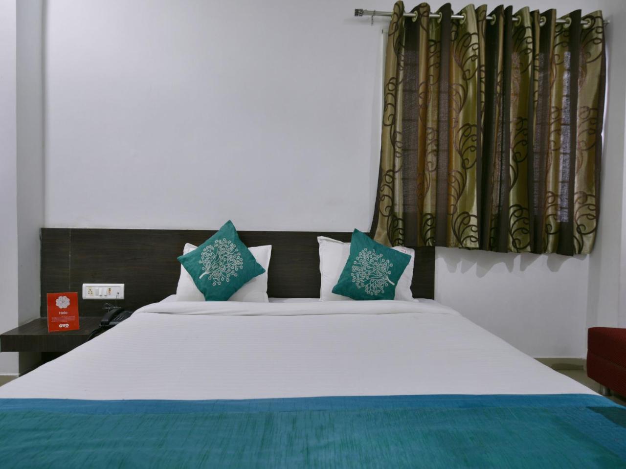 Oyo 9969 Hotel Kshipra Dham Удджайн Экстерьер фото
