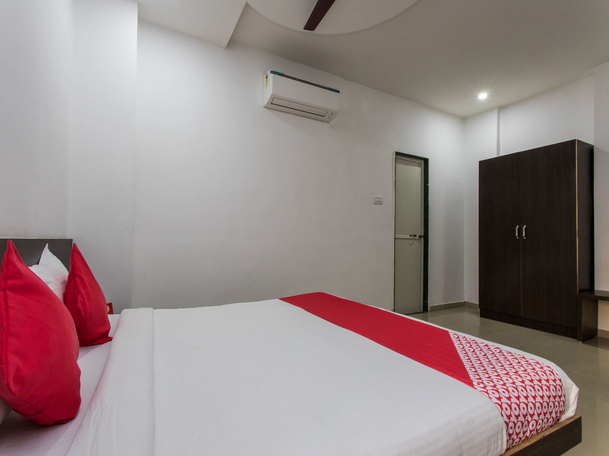 Oyo 9969 Hotel Kshipra Dham Удджайн Экстерьер фото