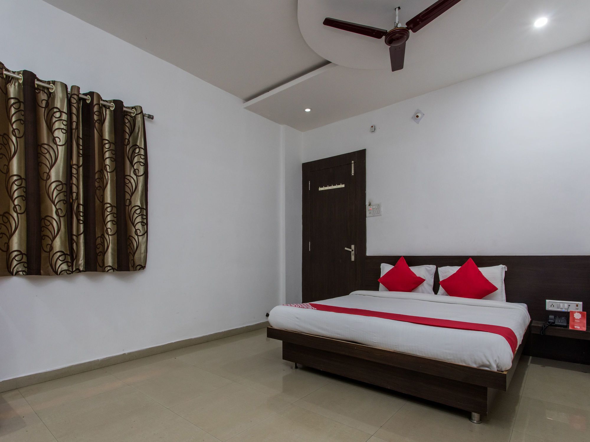 Oyo 9969 Hotel Kshipra Dham Удджайн Экстерьер фото