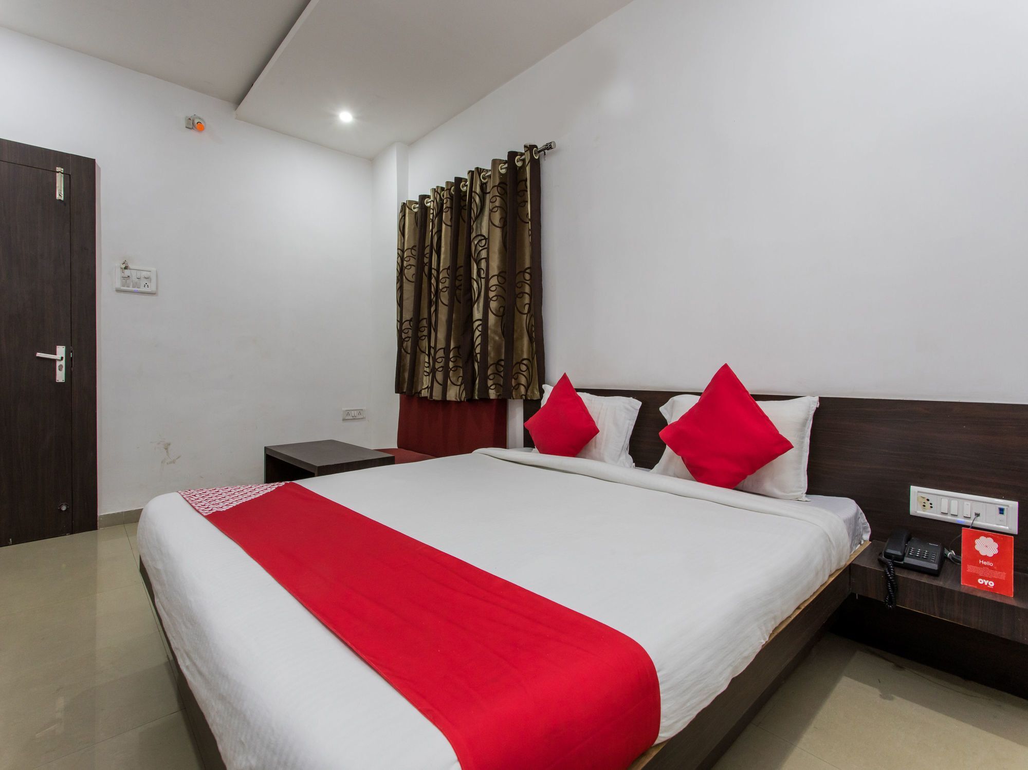Oyo 9969 Hotel Kshipra Dham Удджайн Экстерьер фото