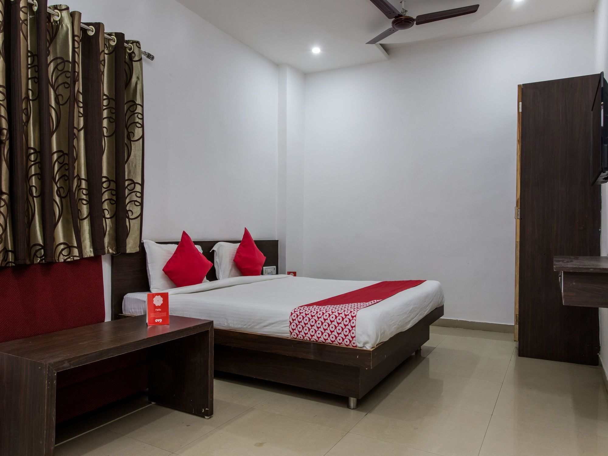 Oyo 9969 Hotel Kshipra Dham Удджайн Экстерьер фото